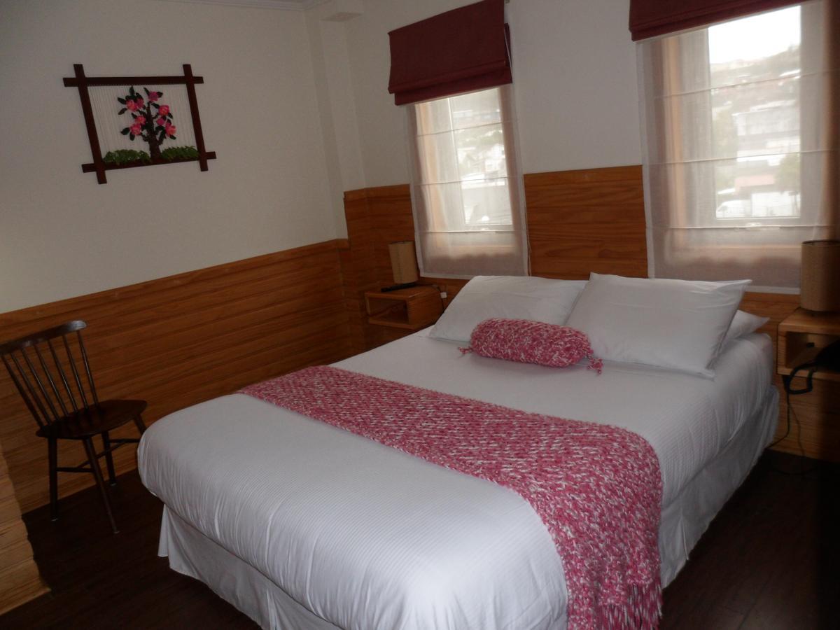 Dein Haus Hotel Y Departamentos Puerto Varas Bagian luar foto